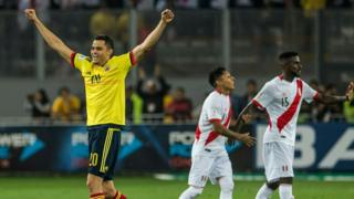 Jugadores de Colombia y Perú