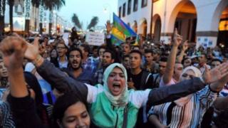 Inyuma y'urupfu rw'uwudandaza ifi agonzwe n'ikamyo muri Maroc, habaye imyiyerekano ikomeye