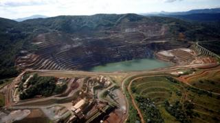 Vista aérea de talude em Barão de Cocais