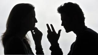 فيسبوك: انشر تعليقات أكثر لكي تشعر بأنك أفضل