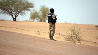 Un gendarme burkinabé déployé à Tambao, à 350 kilomètres au nord de la capitale Ouagadougou (illustration).