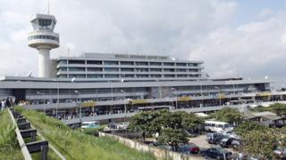 Papa ọkọ ofurufu to wa l'Eko