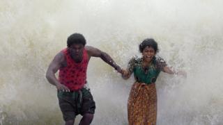 இலங்கை நடிகர் தர்ஷன் நடிக்கும் 'சுனாமி': சினிமா விமர்சனம்