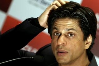 Shah Rukh Khan horay ayaa loogu xiray garoon diyaaradeed oo Maraykanka ku yaalla