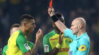 Referee Tony Chapron