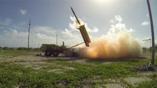 (ภาพประกอบจากแฟ้มภาพ) ระบบป้องกันขีปนาวุธ THAAD ขณะทดสอบใช้งาน