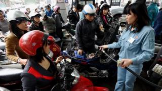 Do tăng trưởng cả về kinh tế và dân số, Việt Nam có nhu cầu ngày càng lớn về năng lượng