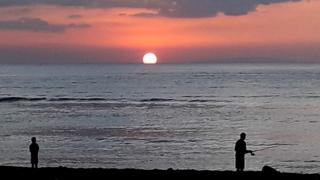 Atardecer en una playa de Costa Rica.