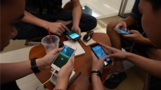 ผู้ใหญ่เล่นเกม
