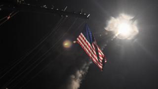 Пуск ракеты Tomahawk с американского эсминца