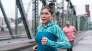 Mujer corriendo
