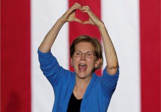 in_pictures Elizabeth Warren makes a heart gesture