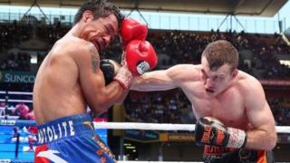 Jeff Horn (a dama) ya kai wa Manny Pacquiao naushi