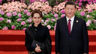 ဧပြီလက ဘေဂျင်းမှာ ကျင်းပခဲ့တဲ့ Belt And Road Forum မှာ နိုင်ငံတော်အတိုင်ပင်ခံပုဂ္ဂိုလ်ဟာ တရုတ်သမ္မတရှီနဲ့ တွေ့ခဲပါတယ်