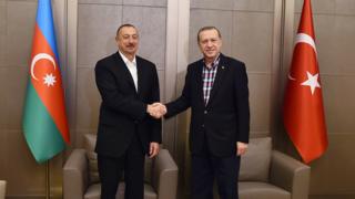 Prezident Əliyev işgüzar səfərdə olduğu İstanbul şəhərində Türkiyə prezidenti Erdoğanla görüşüb
