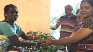 சென்னைவாசிகளுக்கு சந்தை அனுபவம் தரும் பெண் விவசாயிகள்