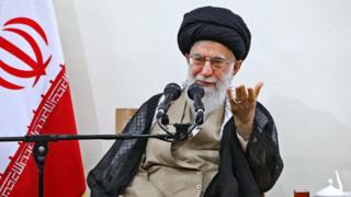 آیت الله خامنه ای