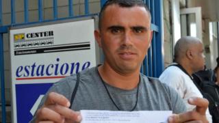 Julio Cesar Macedo, de 32 anos, após sair do Mutirão do Emprego