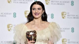 En iyi yardımcı kadın oyuncu kategorisinde Rachel Weisz ödül kazandı