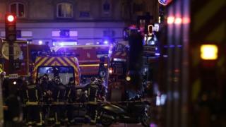 Ibitero vy'inkoho na bombe i Paris itariki 13 ukwezi kwa cumi na rimwe vyishe 130