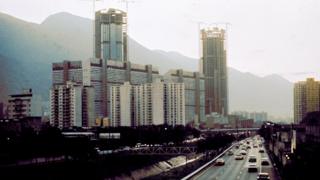 Parque Central en plena construcción.
