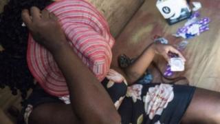 Nwaanyị ejidere na okwu a