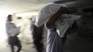 Duma'da yardım çalışanı