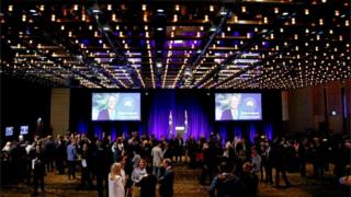 Изображение премьер-министра Малкольма Тернбулла отображается на экране на официальном мероприятии Либеральной партии в Сиднее