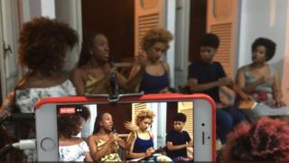 Cena de transmissão do último evento que Marielle participou antes de ser morta, divulgada no seu Twitter