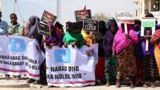 Somali protesters