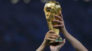 Le trophée de la Coupe du monde de football