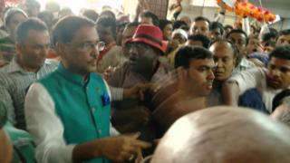 সমর্থকদের মাঝে আওয়ামী লীগের নতুন সাধারণ সম্পাদক ওবায়দুল কাদের