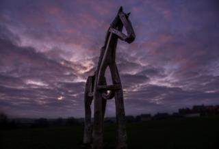The Horse, a sculpture by Philip Bews at Hanwell View