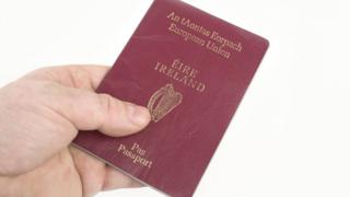 Ирландский паспорт