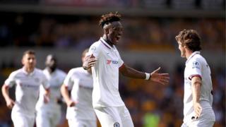 Ndi otu bọolụ chelsea