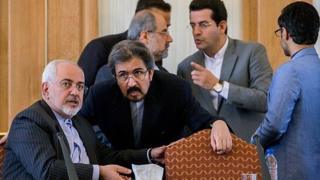 بهرام قاسمی سخنگوی وزارت خارجه ایران بیاطلاعی این وزارتخانه از سفر بشار اسد به تهران را "واقعیت تلخ" خوانده