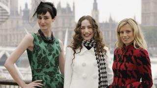 London Fashion Week: Why Alexa Chung Has 'imposter Syndrome' - BBC News