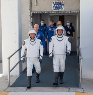 Astronauts complete rehearsal for historic mission