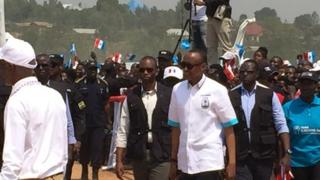 Perezida Paul Kagame yatowe bwa mbere muri 2003