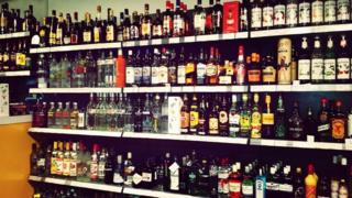 Berbagai minuman beralkohol.