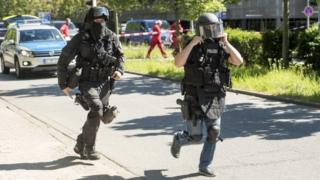 Policiais