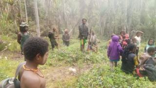 Warga Nduga dalam pelarian di hutan
