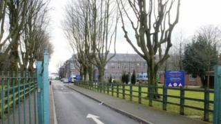 ysgol yr eglwys newydd