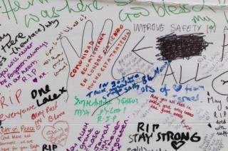 Wall of condolence