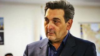 پیروز حناچی ۵۴ سال دارد و معاون سابق شهرسازی و معماری شهرداری تهران بوده است. او در رشته معماری در دانشگاه تهران تحصیل کرده است