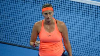 La double championne de Wimbledon Petra Kvitova a été poignardée chez elle par un inconnu qui s'est introduit ce mardi dans son appartement situé dans la ville tchèque de Prostejove.