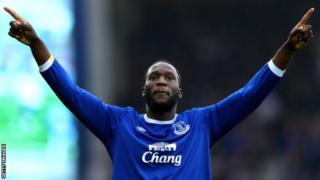 Romelu Lukaku anasakwa na klabu ya Manchester United