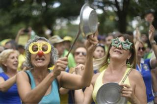 Para especialistas, é impossível eliminar corrupção, mas iniciativas podem reduzi-la