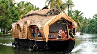 கேரள படகு இல்லங்கள்