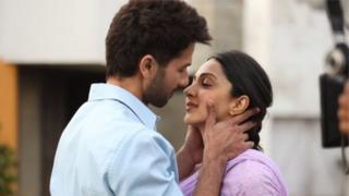 કબીર સિંહ ફિલ્મમાં શાહિદ કપૂર અને કિયારા અડવાણી